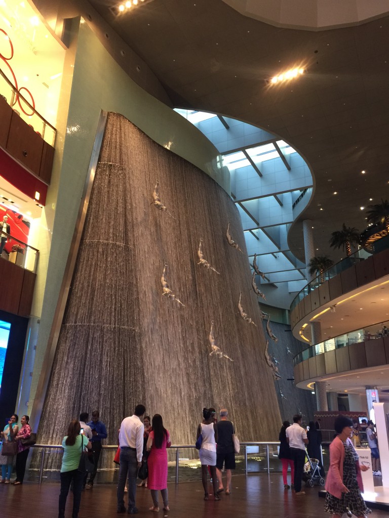 2015 DUBAI